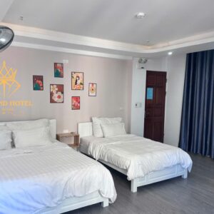 phong-doi-diamond-hotel-van-giang